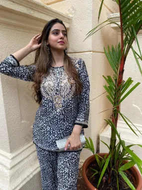 Amita in Chikankari Co-ord set in Polysilk for Women- Black With Golden