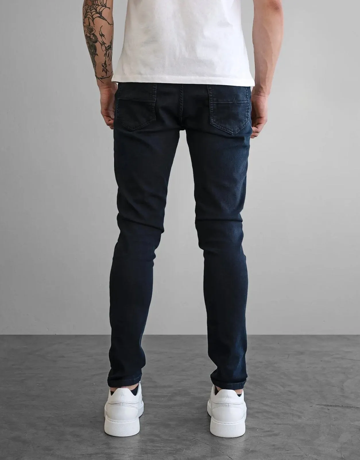 Fade Iconic Matte Blue Jeans