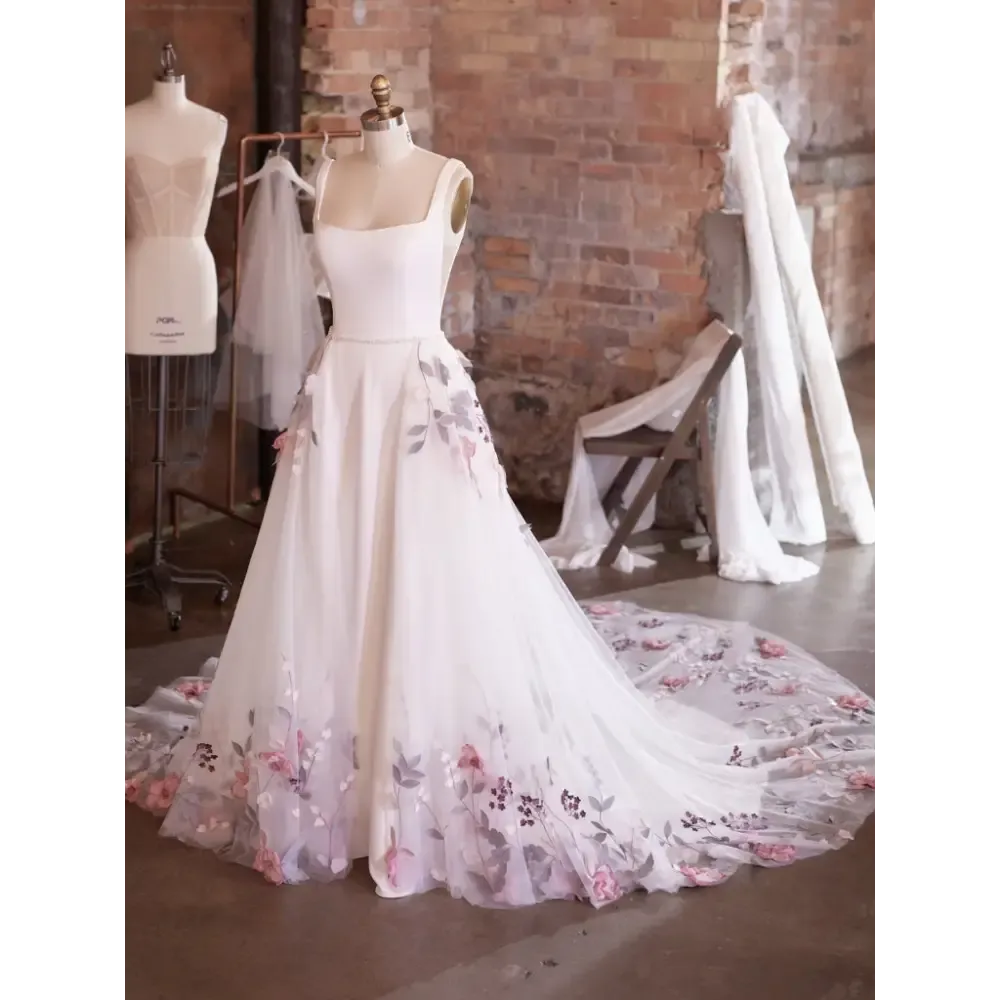 Maggie Sottero Lavinia Detachable Train