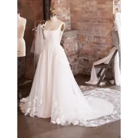 Maggie Sottero Lavinia Detachable Train