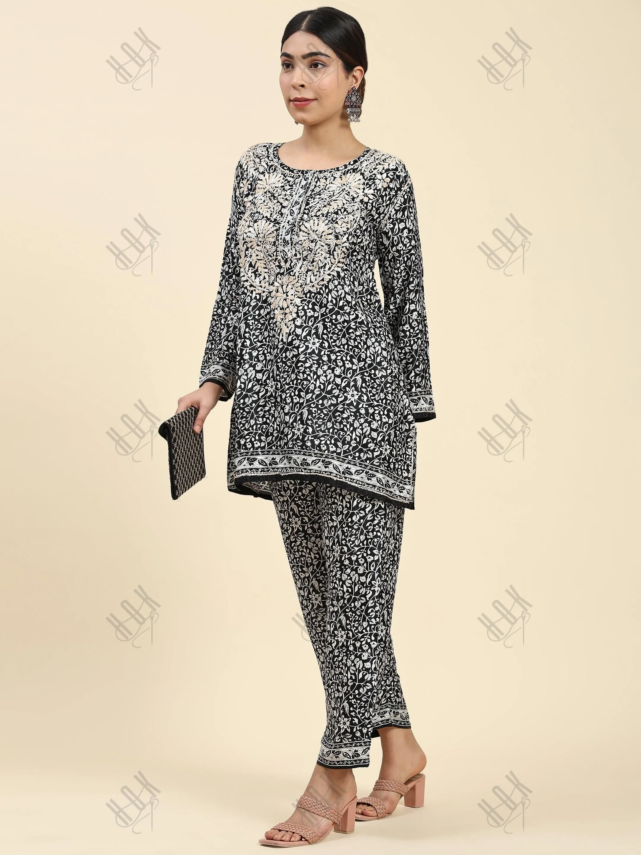 Samma Chikankari Co-ord set in Polysilk for Women- Black With Golden