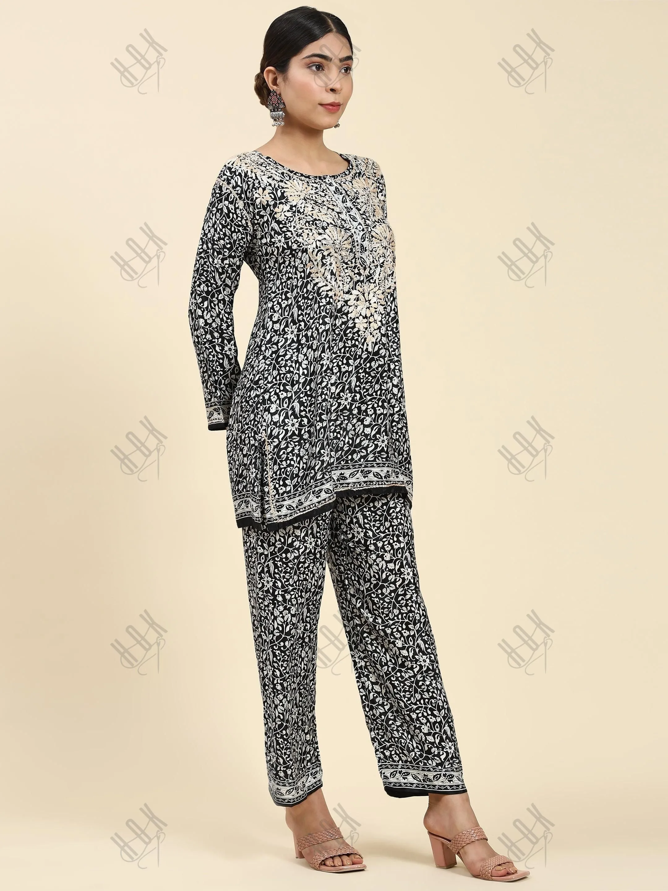 Samma Chikankari Co-ord set in Polysilk for Women- Black With Golden