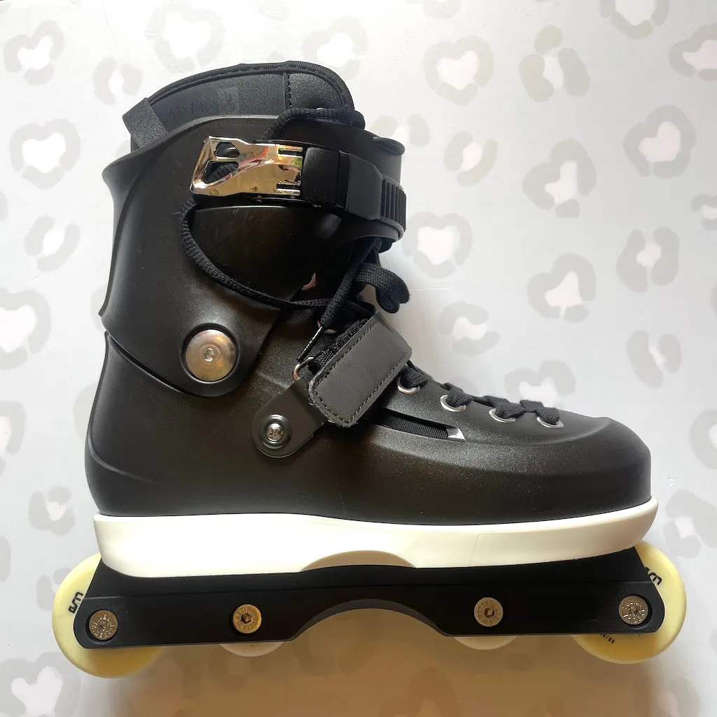 USD - Sway Sagona Allstar Aggressive Inline Skates (Black Frames)