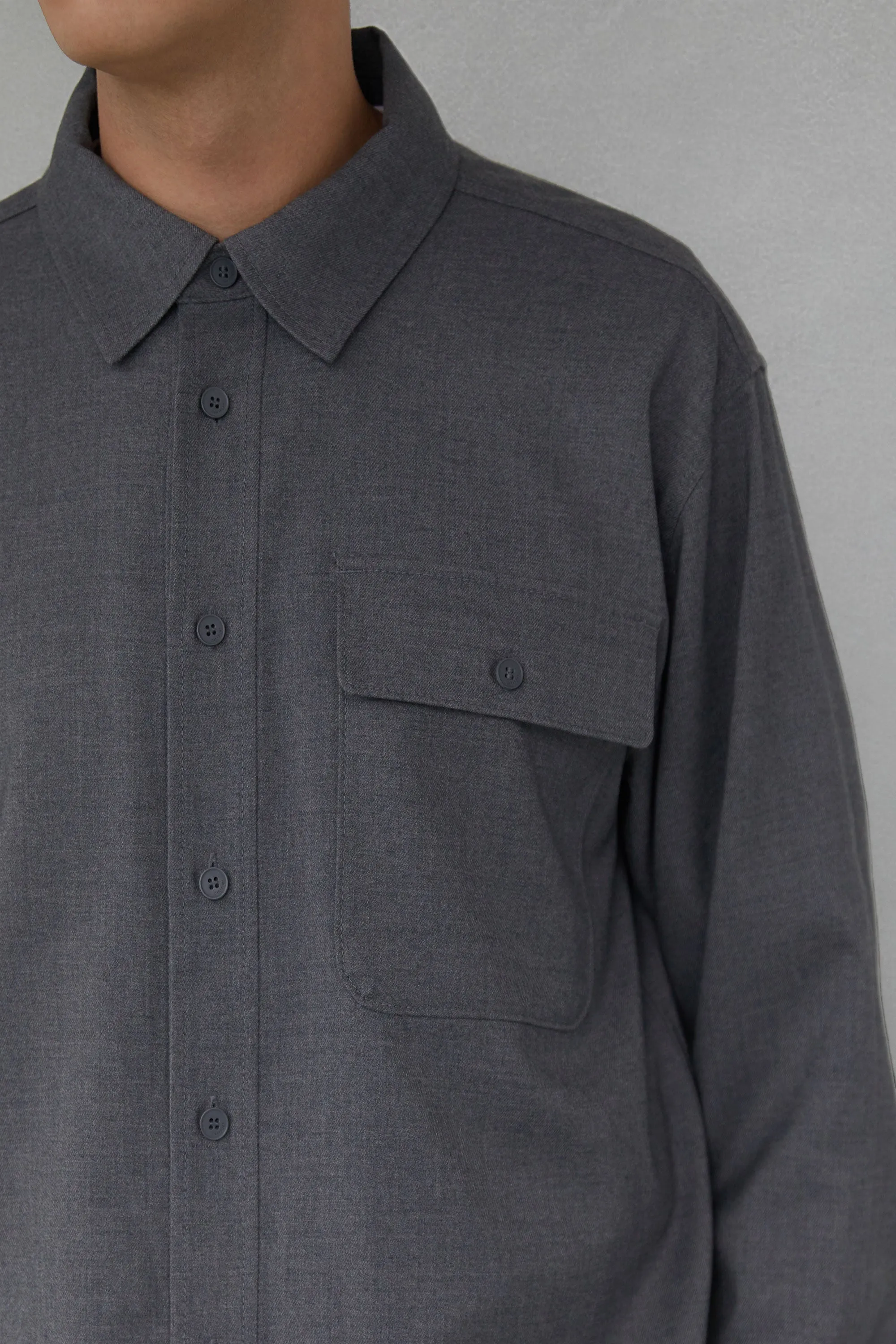 WOVEN DRESS SHIRT